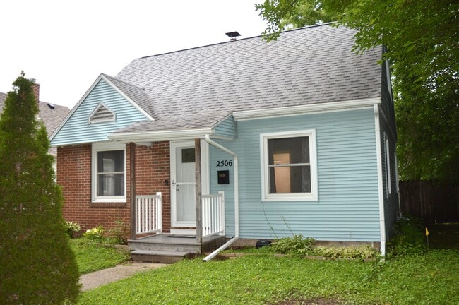 Building Photo - 2506 Myrtle St