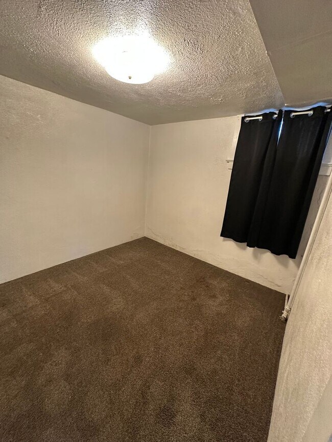 2224 9th Ave Unit BSMT
