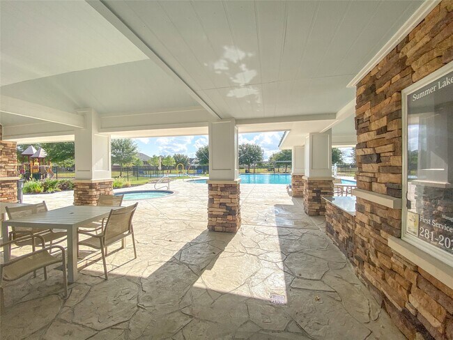 Photo - 7818 Lake Commons Dr