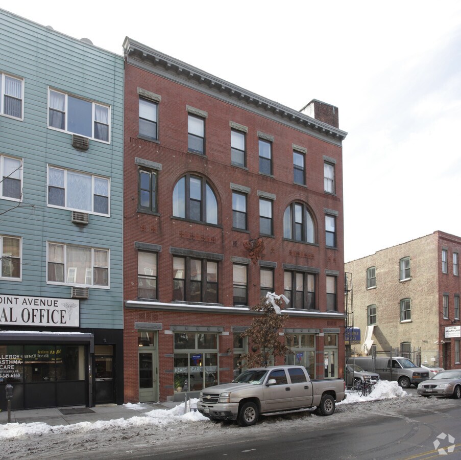 Photo - 132 Greenpoint Ave Apartments