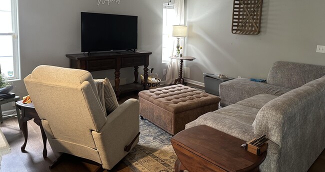 Photo - 3021 Caddis Ln