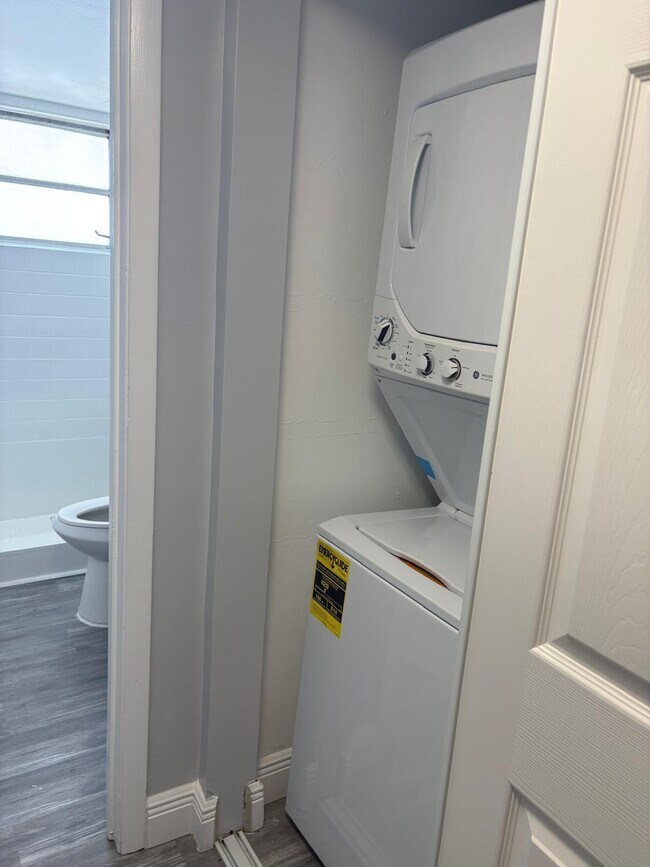 Photo - 1700 NW 58th Terrace Unit 4a