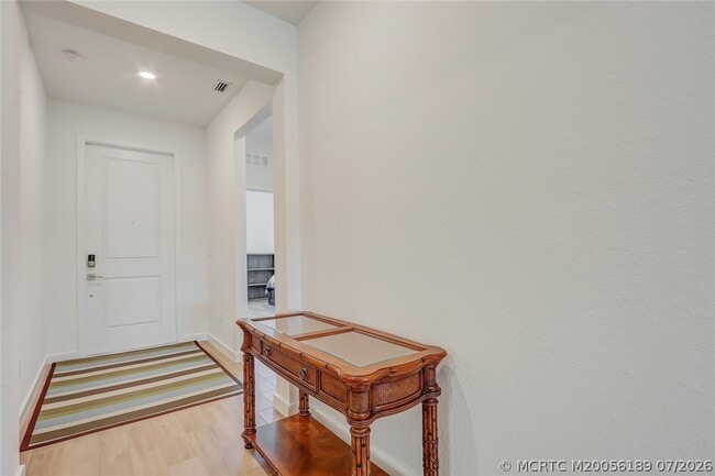 Photo - 1630 NE Skyhigh Ter