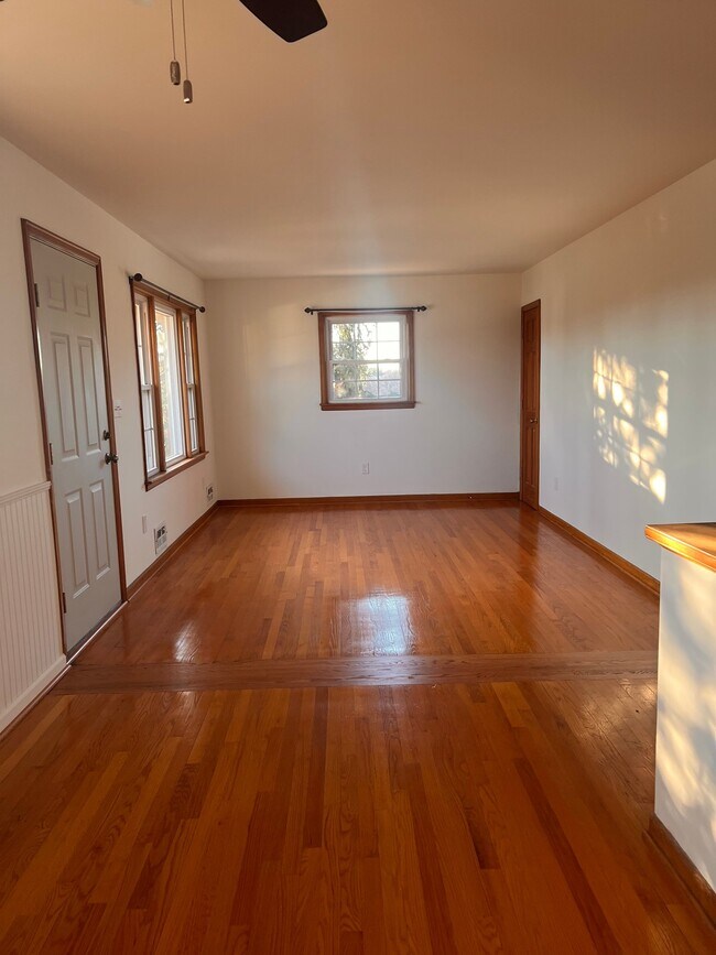 Photo - 924 Claiborne Ave