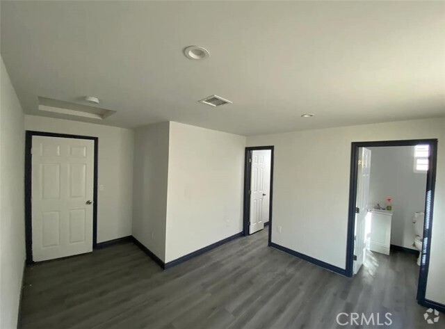 Building Photo - 15754 Yermo St Rental