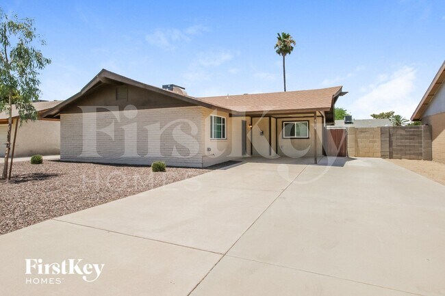 Photo - 4716 S Kenwood Ln