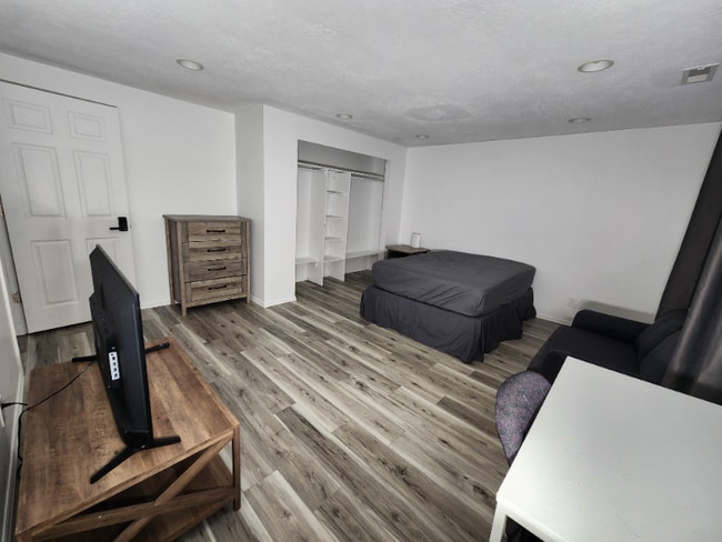 Photo - 4197 W 4100 S