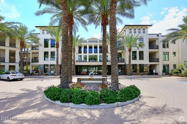 Building Photo - 8 Biltmore Estates Dr Unit 301 Rental