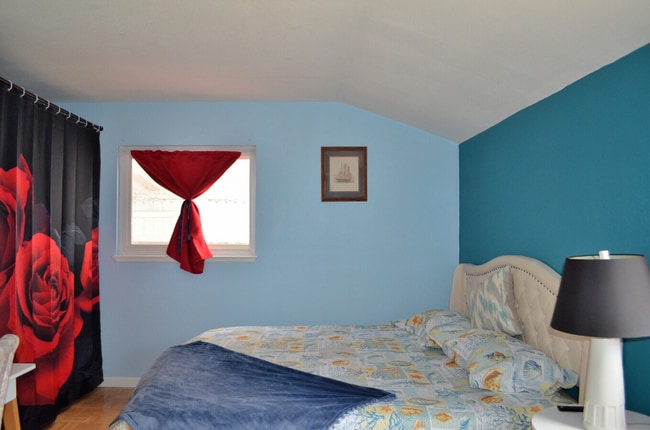 Photo - 8871 Belmont St