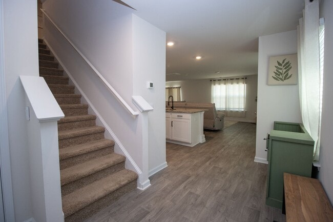 Photo - Stylish & Spacious 4 Bedroom Pet-Friendly Home in Bowden Village – 2034 Eldridge Rd, Columbia, SC...