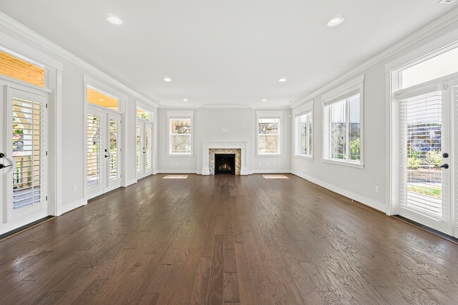 Photo - 15911 99th Pl NE