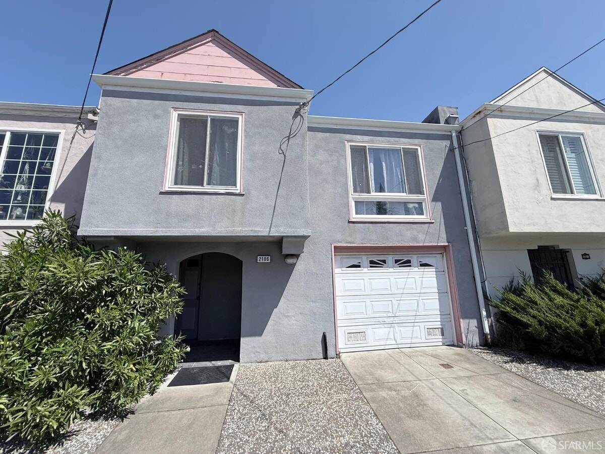 Photo - 2186 12th Ave