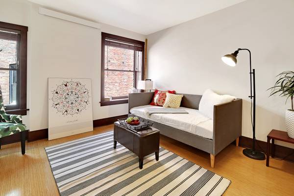 Building Photo - Louisa Hotel Rental