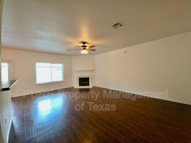 Photo - 3007 Zachary Ln