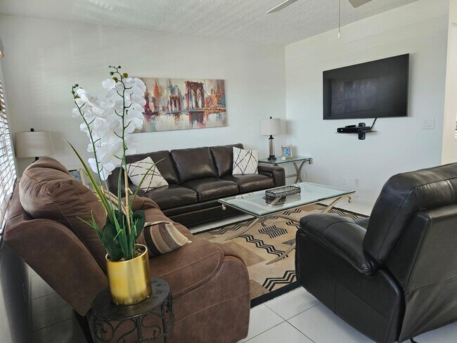 Photo - 4014 Cornwall Dr Unit 4014
