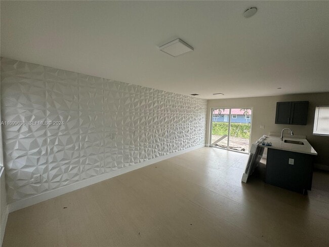 Photo - 217 NW 159th St