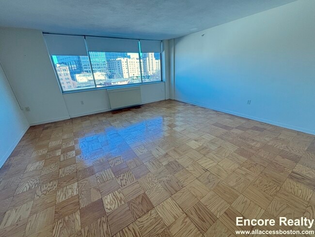 Photo - 57 Monmouth St