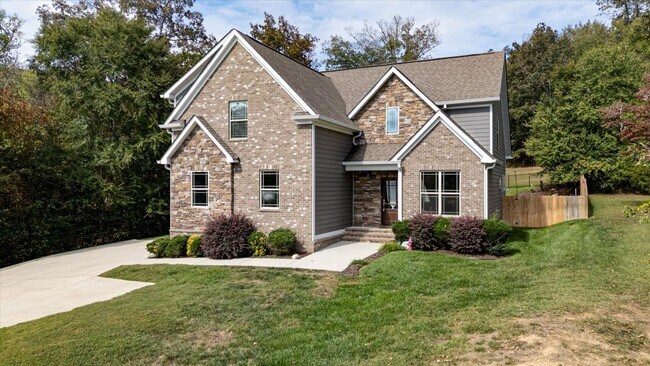 Photo - Move-In Ready Luxury in Island Point Estates