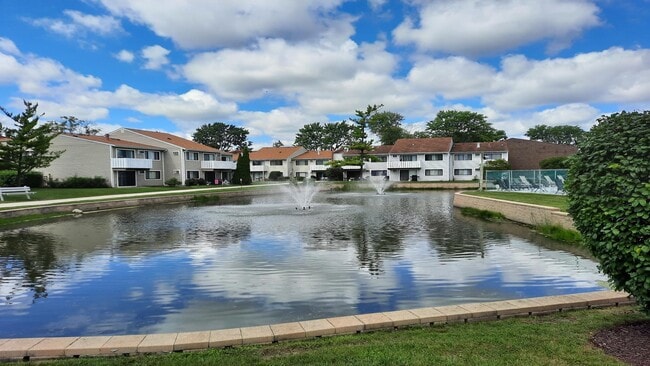 Building Photo - 3900 Bayside Dr Unit 3