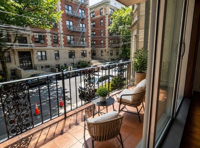 Photo - 1314 Bloomfield St