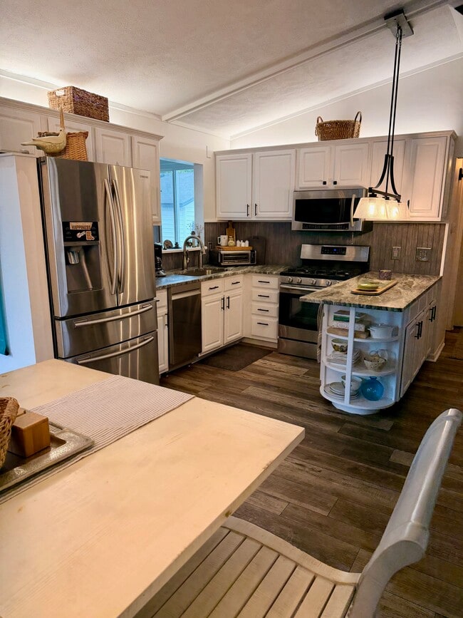 Dining into Kitchen - N2436 Shore View Dr