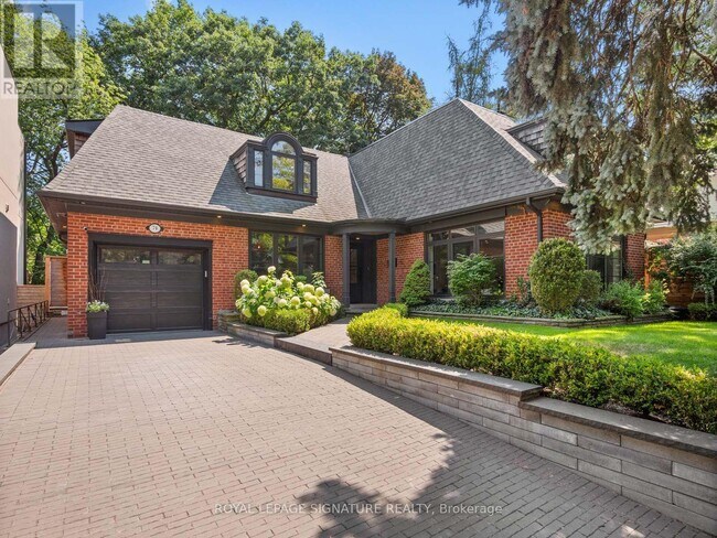 Photo - 74 Fallingbrook Dr