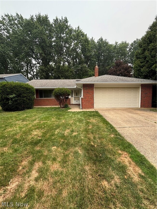 Building Photo - 4585 Wilburn Dr
