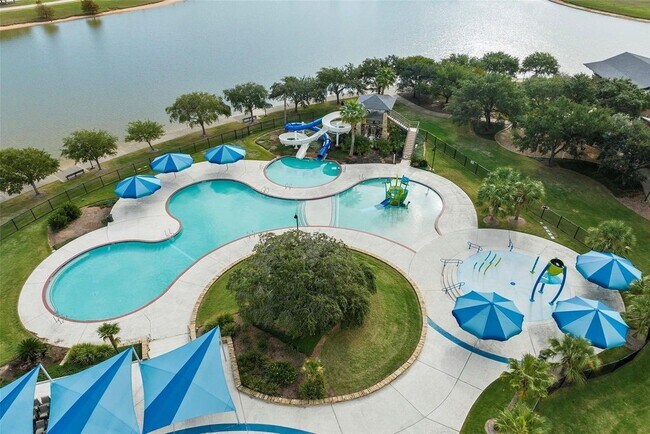 Photo - 18410 Central Creek Dr