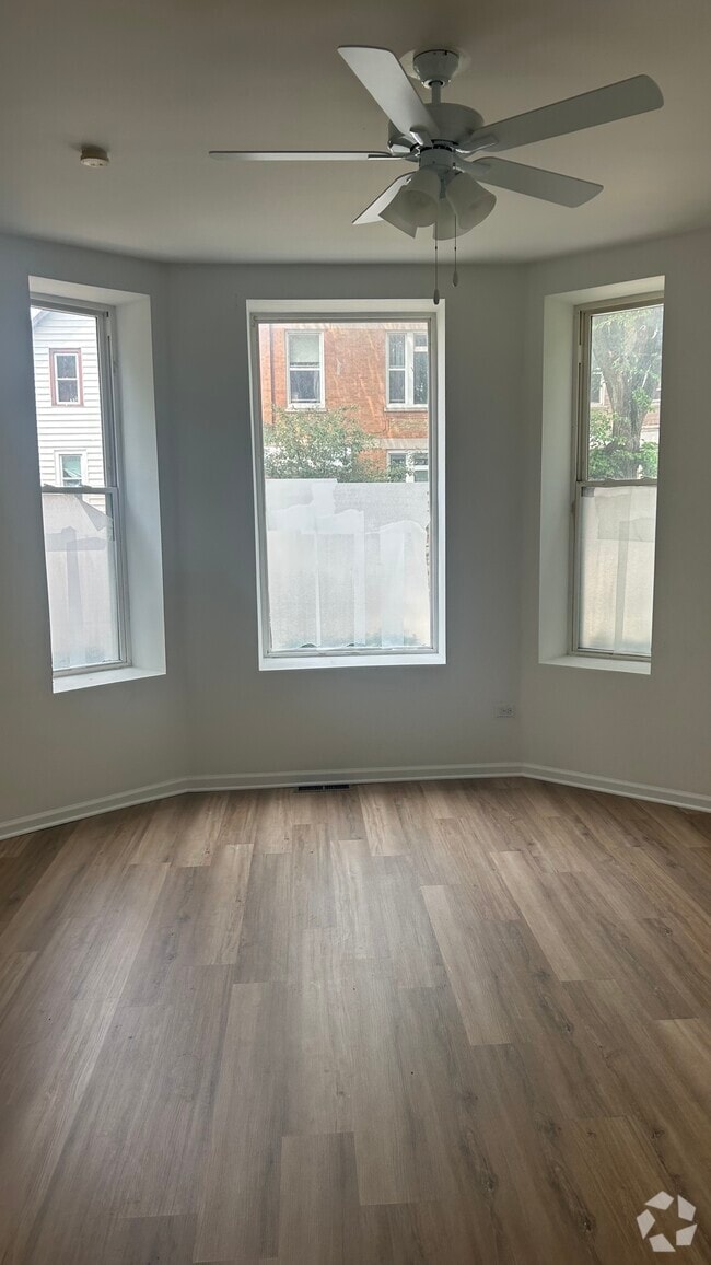 Building Photo - 3219 W 23rd St Unit 1 Rental
