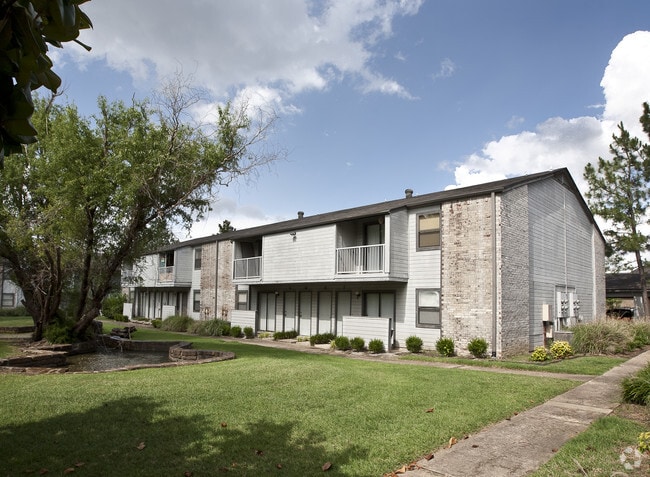 Shadowbrook Apartments - Shadowbrook Apartments