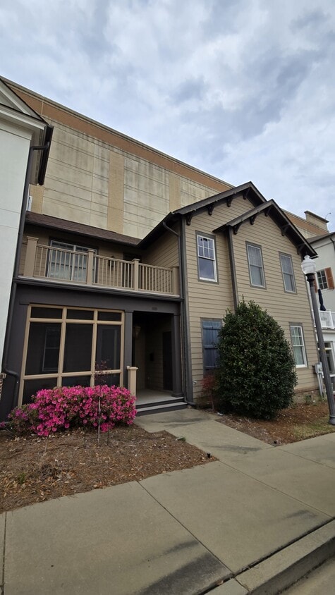Photo - 1213 North St (Jackson, MS)