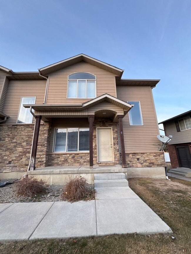 Building Photo - West Park #8 Unit 1