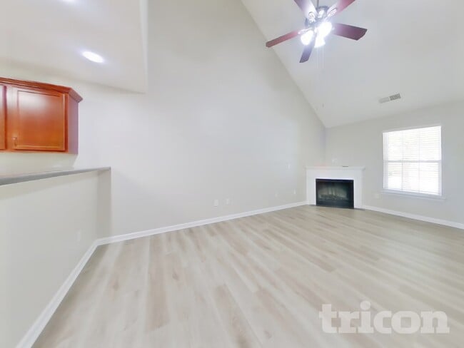 Photo - 225 Lossie Ln