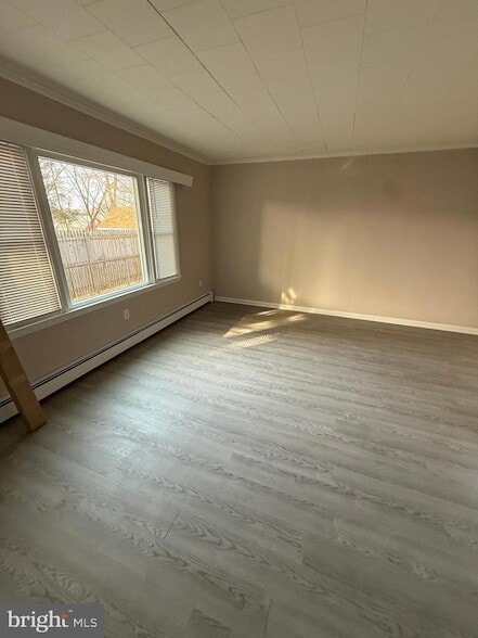 Photo - 304 Walnut St