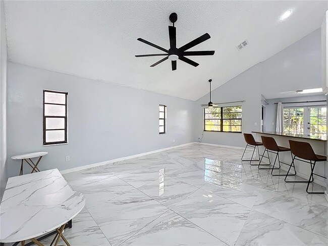 Photo - 622 Anhinga Rd