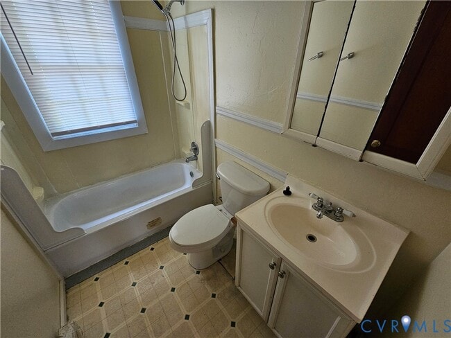Photo - 1214 Garber St