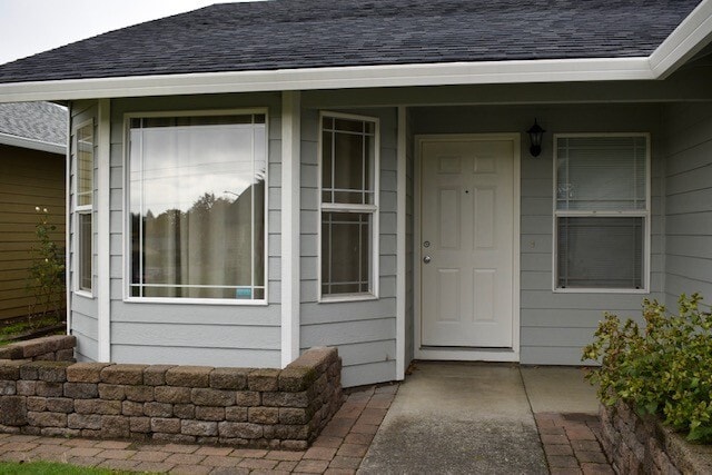 Photo - Great 3BD Ranch in Orchards- Gorgeous Laminate Floors Throughout!