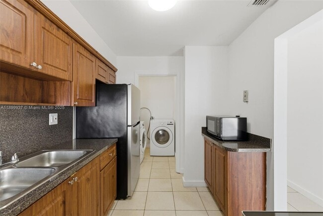 Photo - 624 NW 11th St