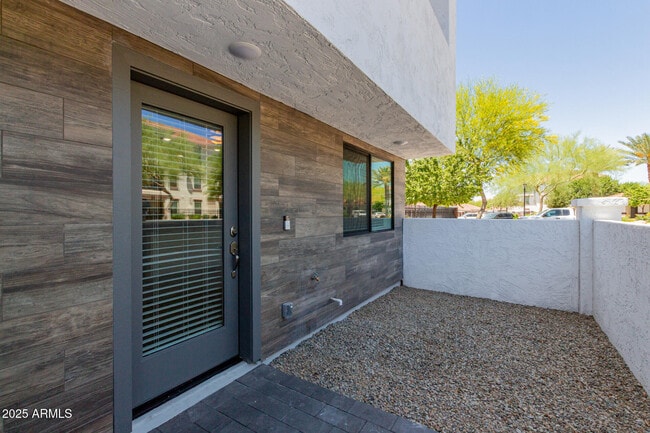 Photo - 1318 S 105th Pl