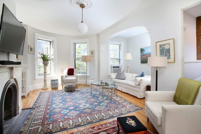 Photo - 120 Appleton St Unidad 4