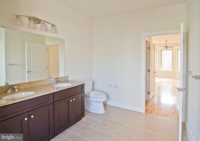 Photo - 1136 Hope St