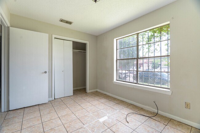 Photo - 4902 Marcella Ave Unit 115