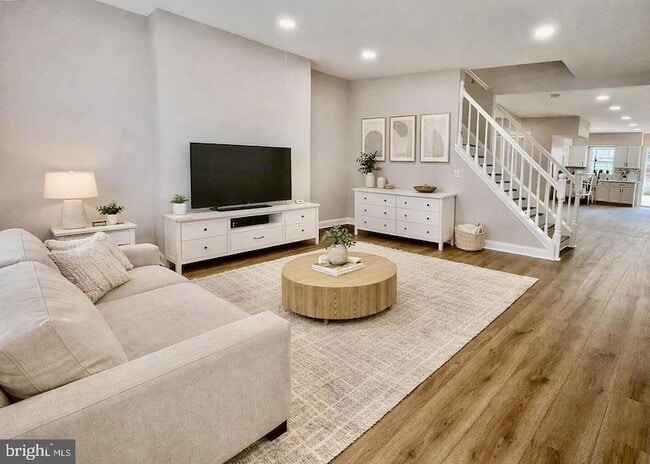 Photo - 2317 E Fayette St