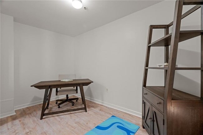 Photo - 15 Higgins St