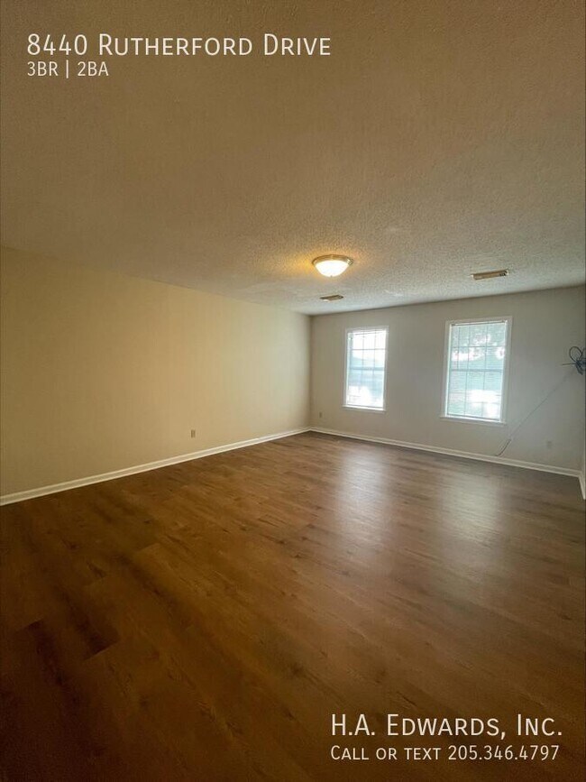 Photo - 8440 Rutherford Dr