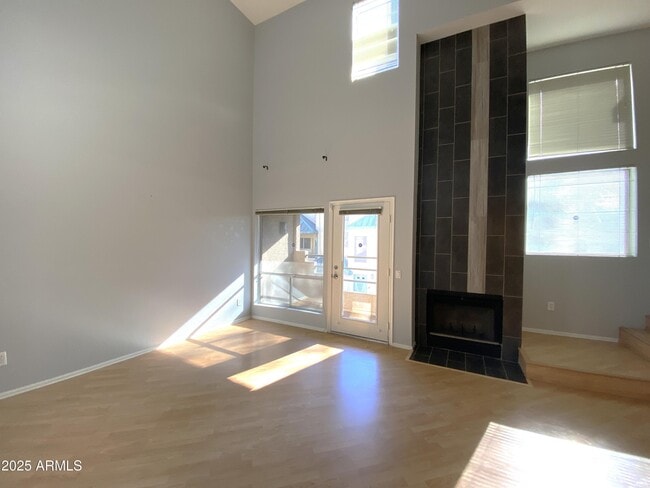 Photo - 101 N 7th St