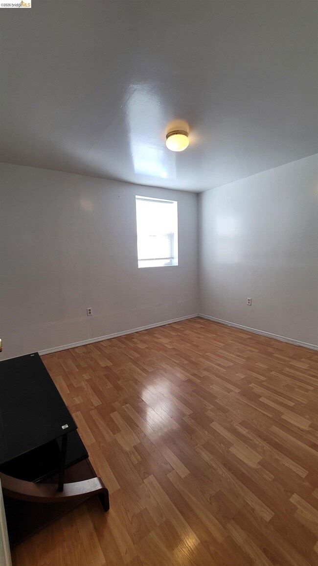 Photo - 540 Palace Ct