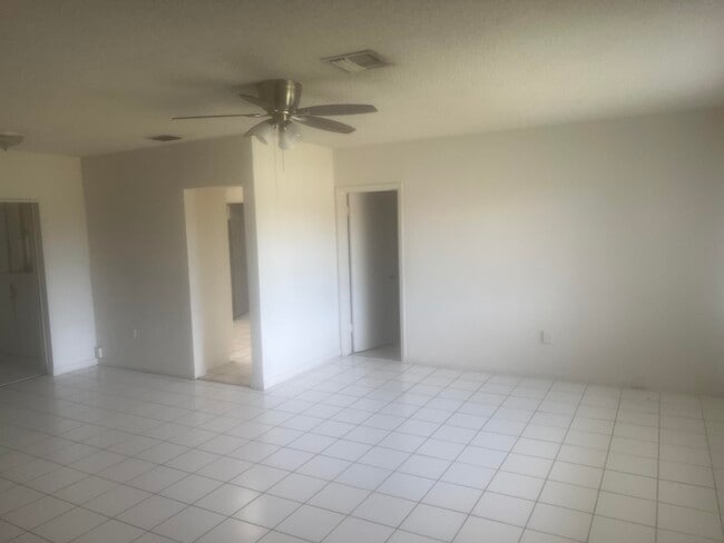 Photo - 211 N 66th Ave