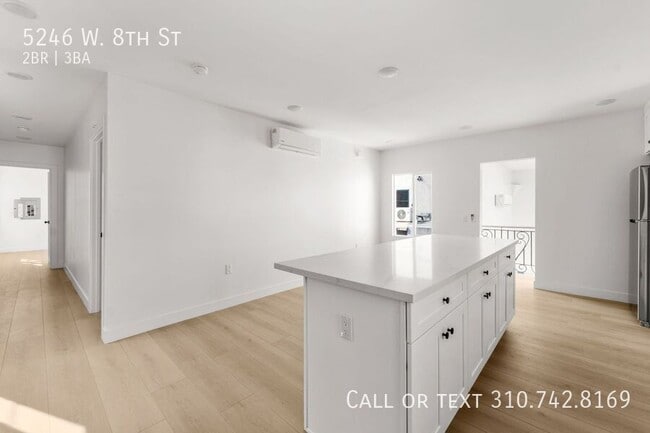 Photo - 5246 W 8th St