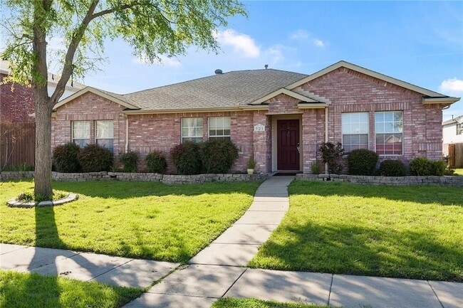 Photo - 921 Thistle Cir House